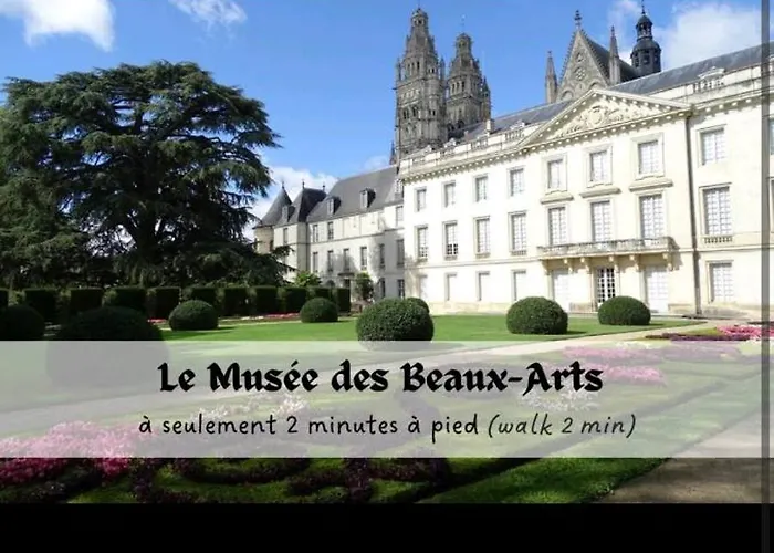 דירה T3 Centre-ville Avec Parking טור